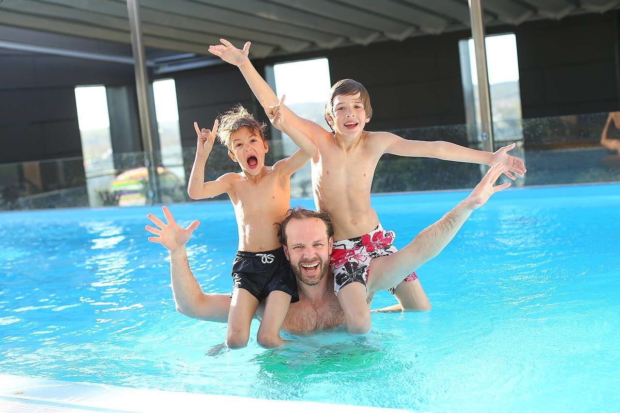 swimming pool, children, father-765312.jpg